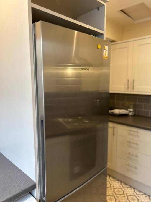 Snug Central Belfast Home, 2 Minutes From Ormeau Park! Kültér fotó