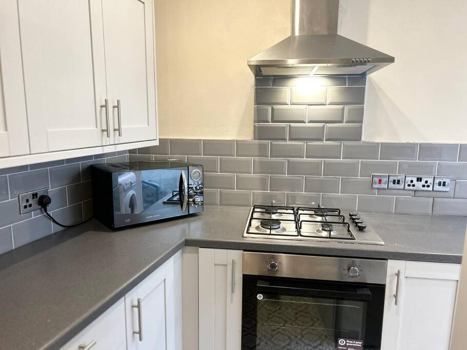 Snug Central Belfast Home, 2 Minutes From Ormeau Park! Kültér fotó