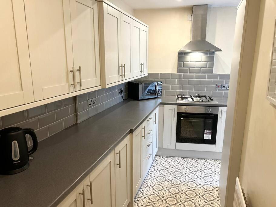 Snug Central Belfast Home, 2 Minutes From Ormeau Park! Kültér fotó
