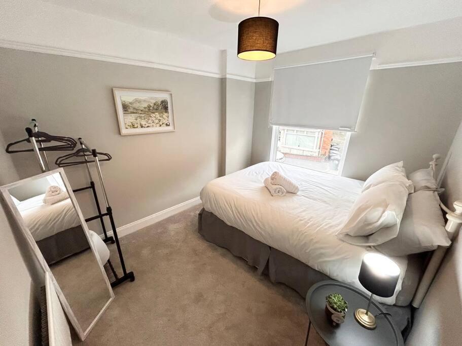 Snug Central Belfast Home, 2 Minutes From Ormeau Park! Kültér fotó